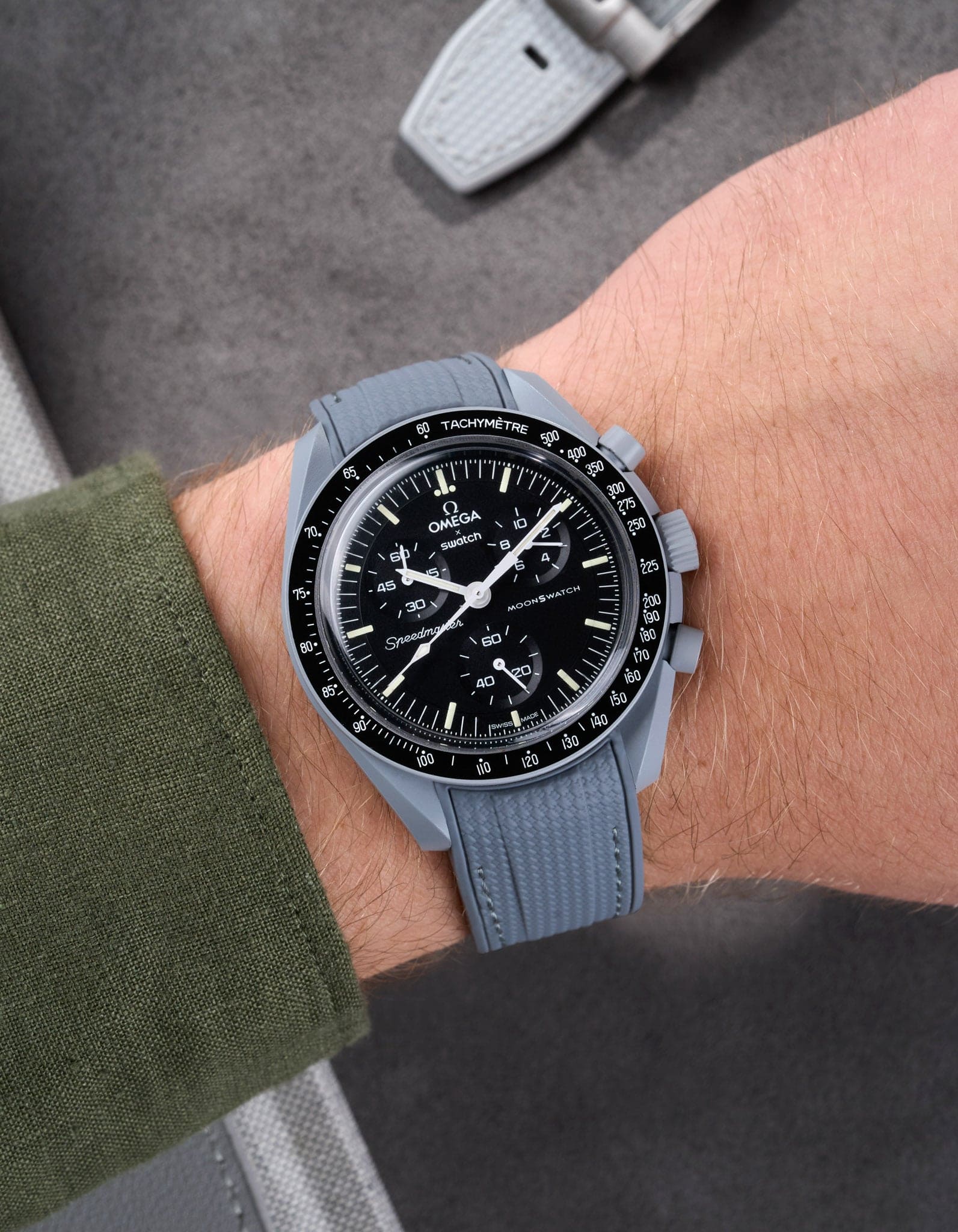 Szürke gumis watch szíj
