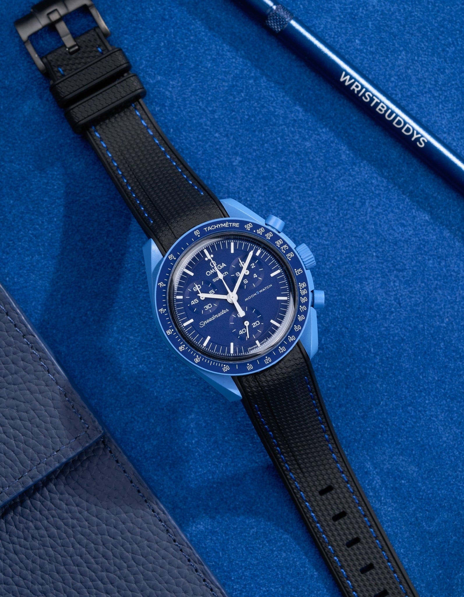 Cinturino in gomma Vertech curvo – Cuciture nero e blu