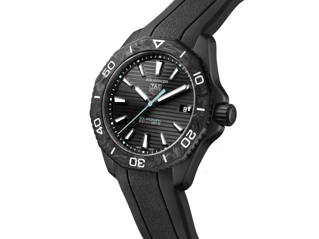 TAG Heuer Aquaracer Professional 200 Solargraph